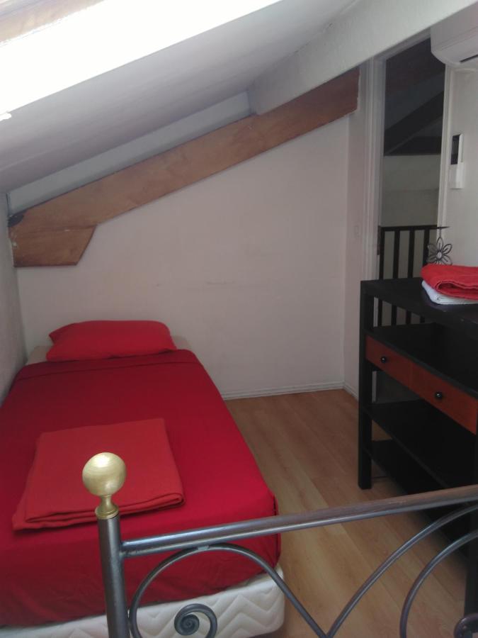 Crew Lighthouse Hostel Antibes Exterior photo